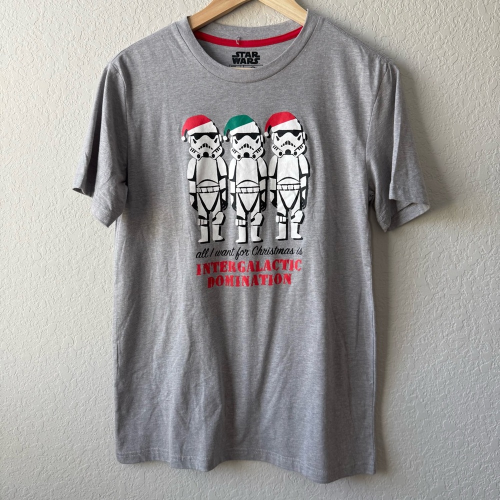 Star Wars Gray‎ Christmas Holiday T-Shirt with Stormtrooper Print